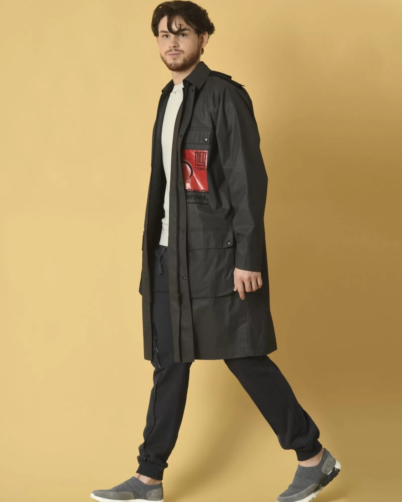 La Piscine Paris Manteau en tissu technique appliqué oversize McQ Alexander McQueen Gris Flash Sale
