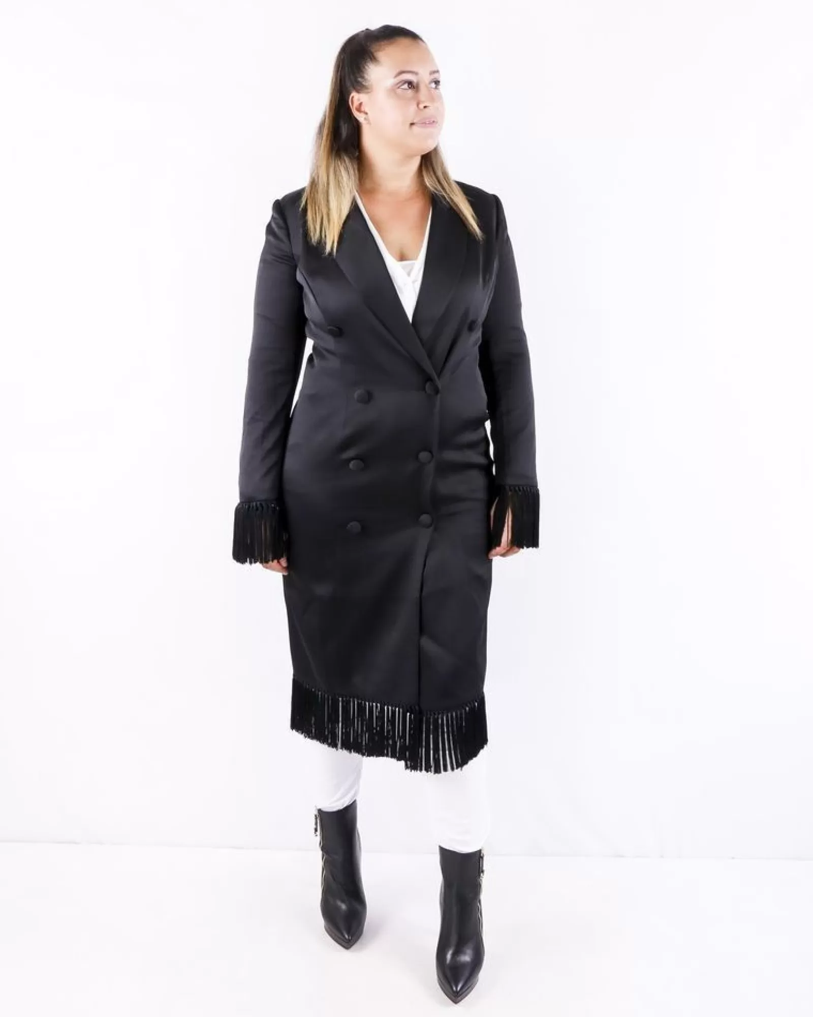 La Piscine Paris Robe croisée en crêpe à franges Misha Noir Cheap