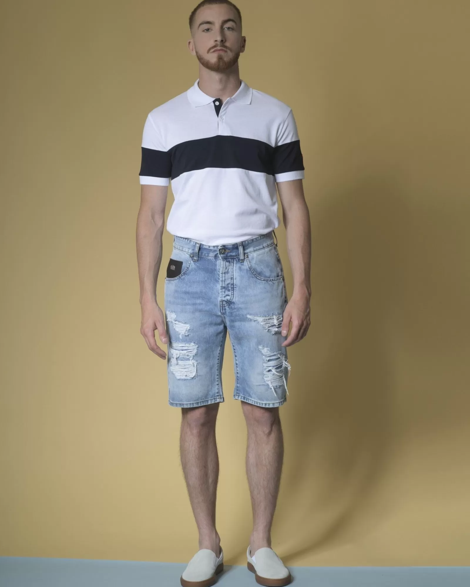 La Piscine Paris Short jean effet vieilli et empiècement en cuir John Richmond Bleu Fashion